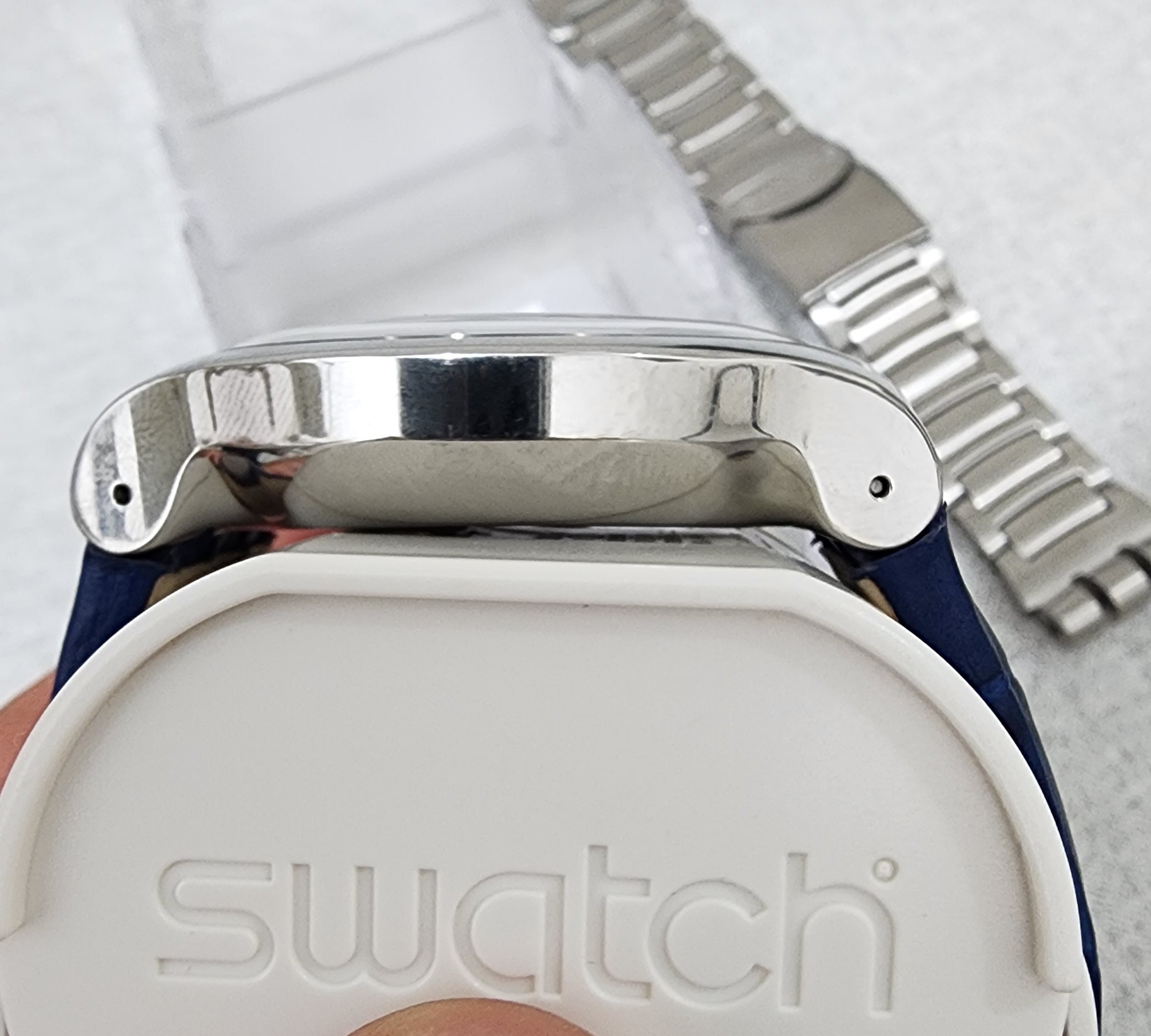 SWATCH YOS449